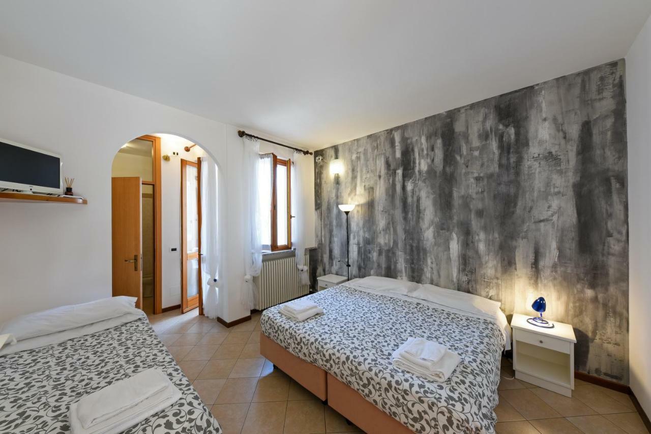 Locanda Dell'Era Dorio Exteriör bild