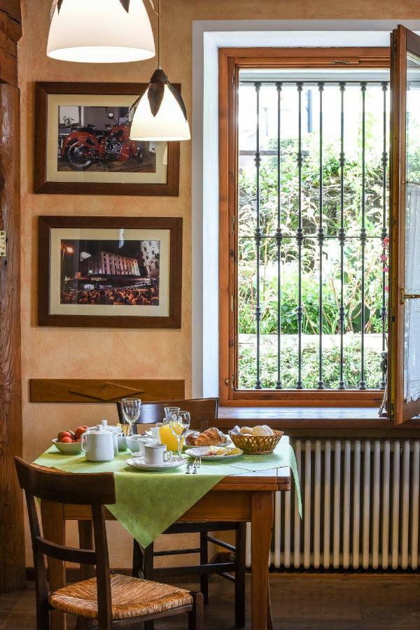 Locanda Dell'Era Dorio Exteriör bild